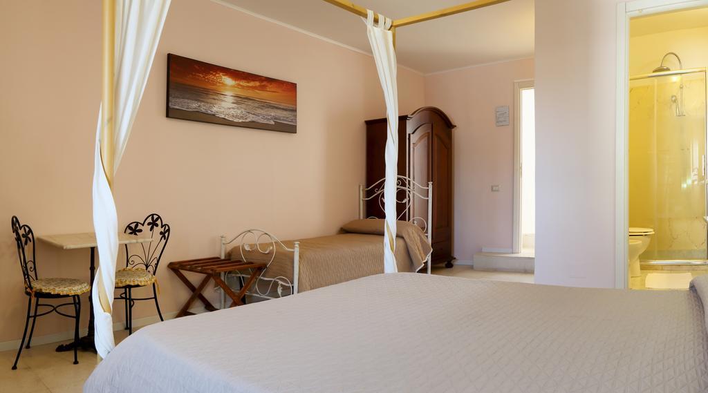 B&B Dimora Muzio And Restaurant Галиполи Екстериор снимка