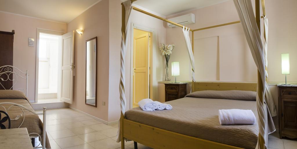 B&B Dimora Muzio And Restaurant Галиполи Екстериор снимка